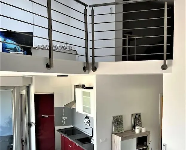 Zambratija, For Up To Six Guests 아파트 *